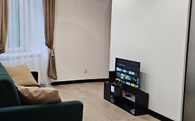 Apartament Pod Muralem